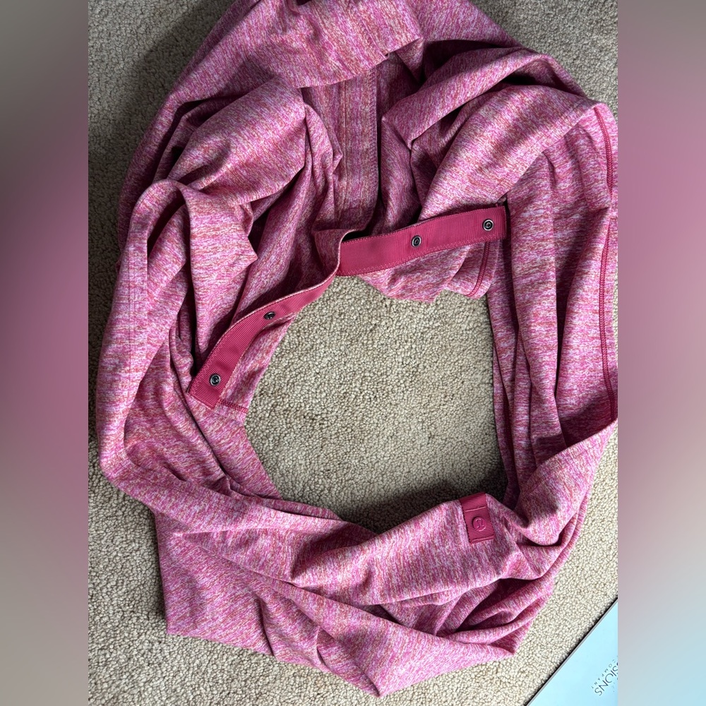 Lululemon adjustable scarf